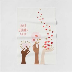 Threshold Love Grows Here hand towel set